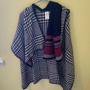 Woolrich Reversible Poncho